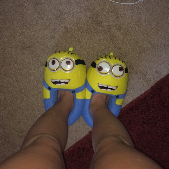 minion slippers